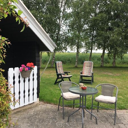 Stunning Romantik Cabin Close To Baltic Sea Villa Idestrup Eksteriør billede